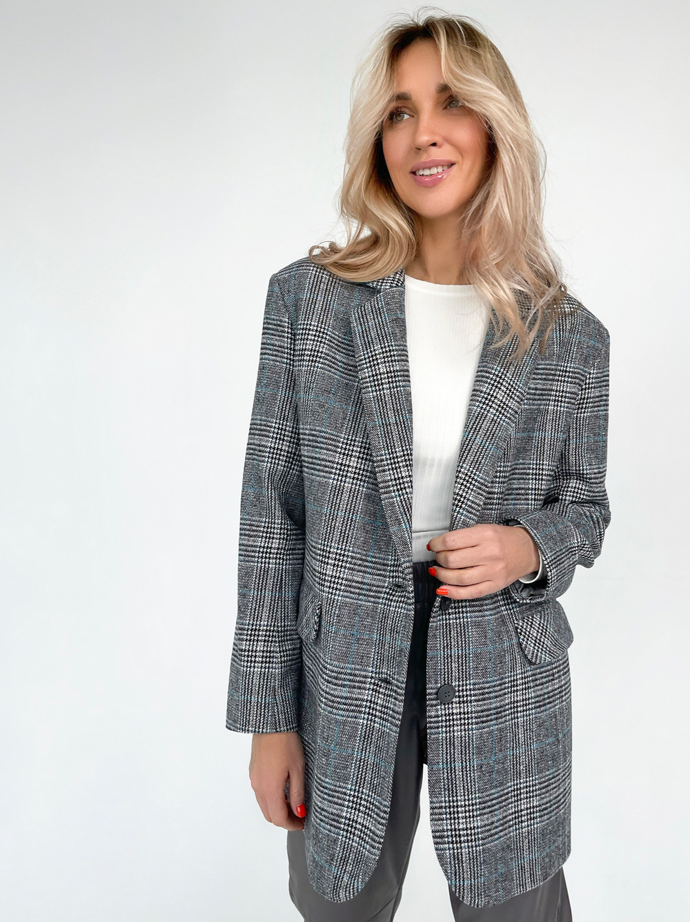 Жакет серый в клетку Серый