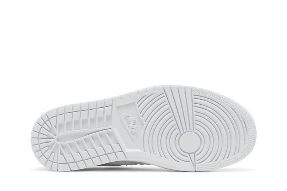 Кроссовки Jordan Air Jordan 1 Low Quilted "Triple White" (Женская размерная сетка)
