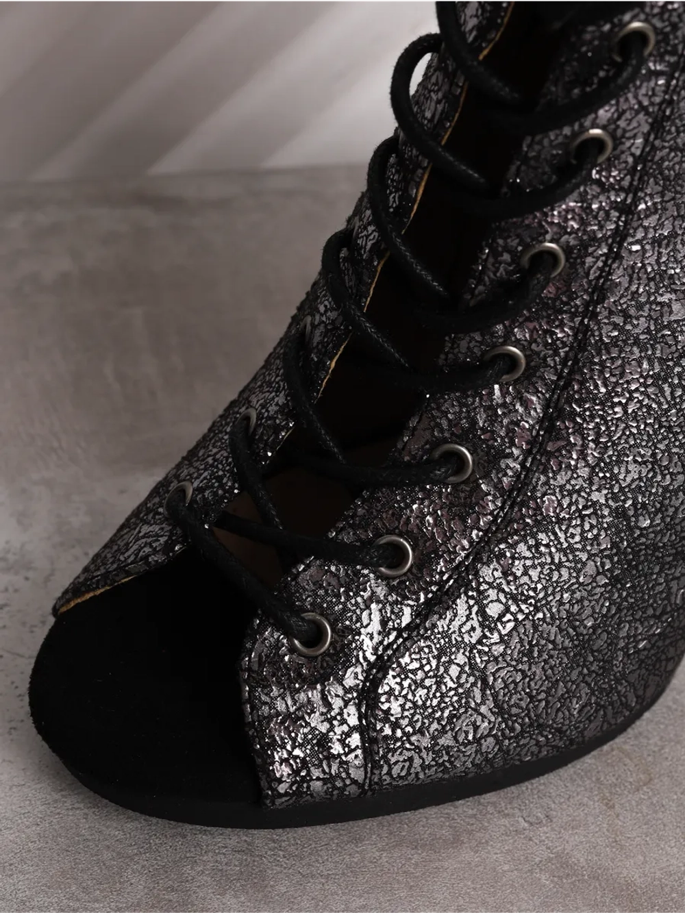 Хилсы с литой подошвой профессиональные high heels