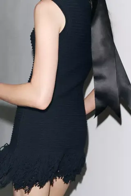 ZARA ТРИКОТАЖНОЕ ПЛАТЬЕ В КЛЕТКУ С БАХРОМОЙ, МОРСКОЙ СИНИЙ