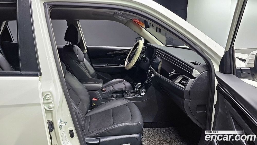 KG Mobility (Ssangyong) Beautiful Korando Бензин 1.5 2WD C5 (12.2019)