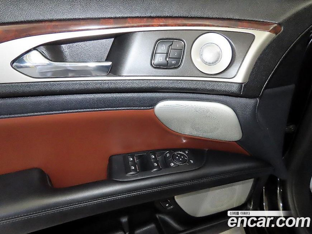 Lincoln New MKZ Hybrid (09.2019)
