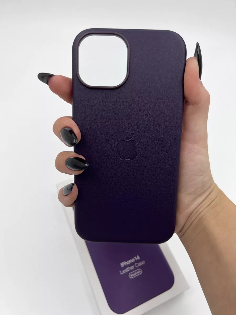 Кожаный чехол Leather Case iPhone 14 | Dark Cherry Темно-Фиолетовый