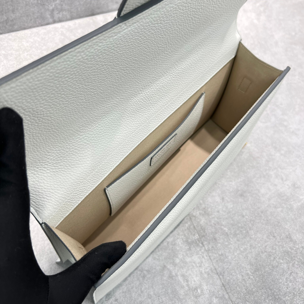 Jacquemus Le Bambinou 34 cm