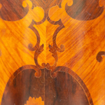 Элегантный комод в Дворцовом стиле