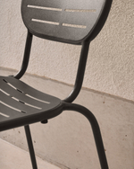 Уличный стул Brai из темно-серой оцинкованной стали