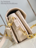 Louis Vuitton Pochette Metis East West