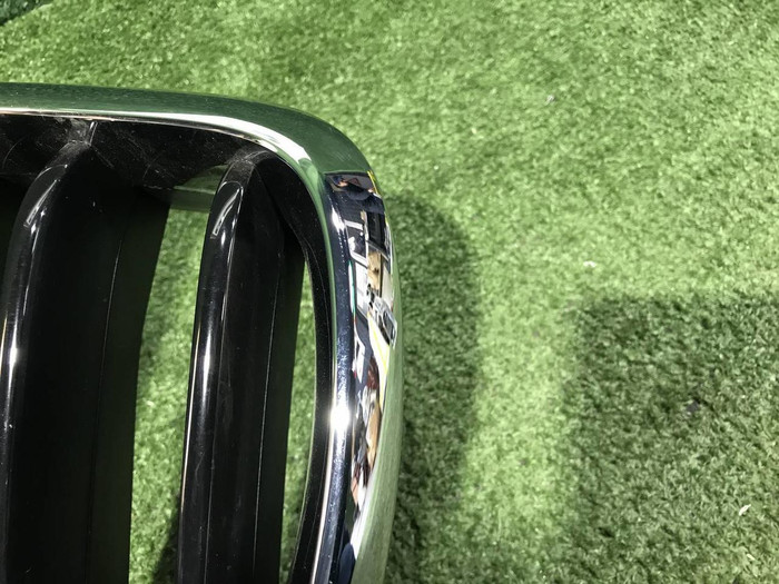 Решетка радиатора правая BMW X5 F15 X6 F16 (2013-2018)