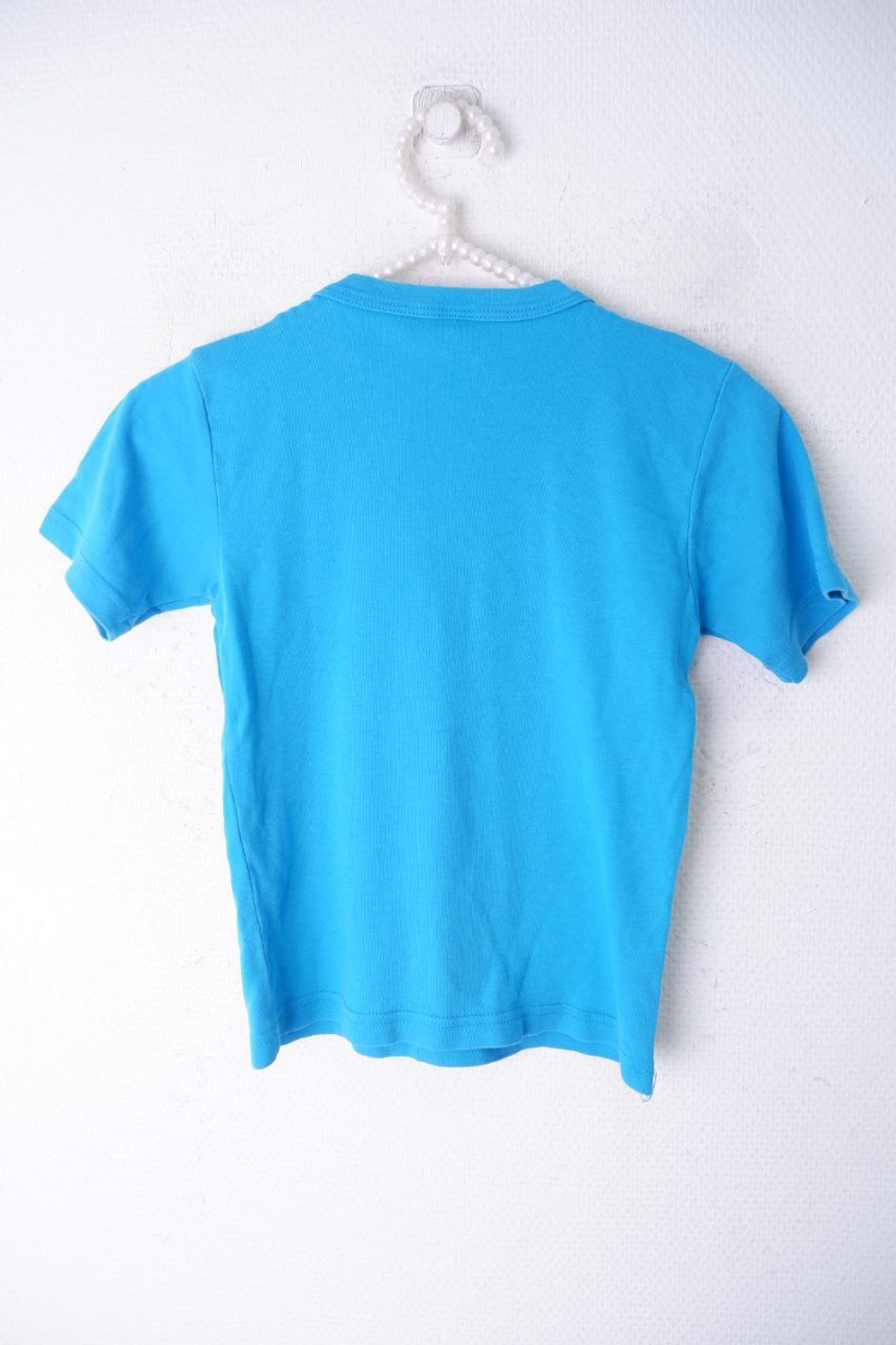 Футболка яркая на 8 лет