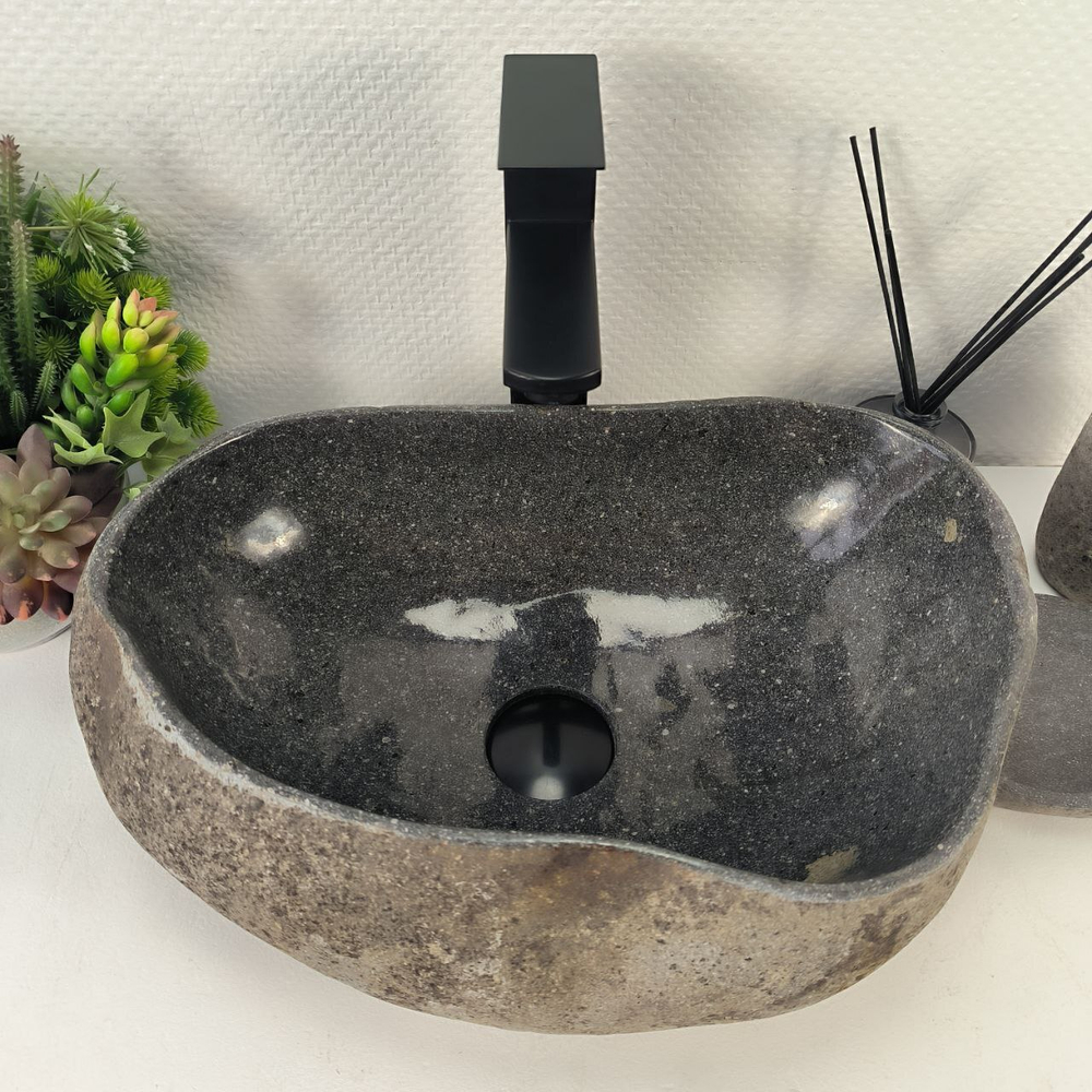 Раковина из речного камня RS-65164 44*29*15 0861