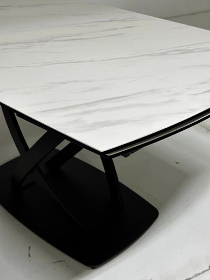 Стол FOGGIA 140 KL-99 Белый мрамор матовый, итальянская керамика/черный каркас