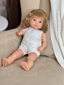 Кукла Berbesa мягконабивная 42см SANDRA в пакете (4425K)