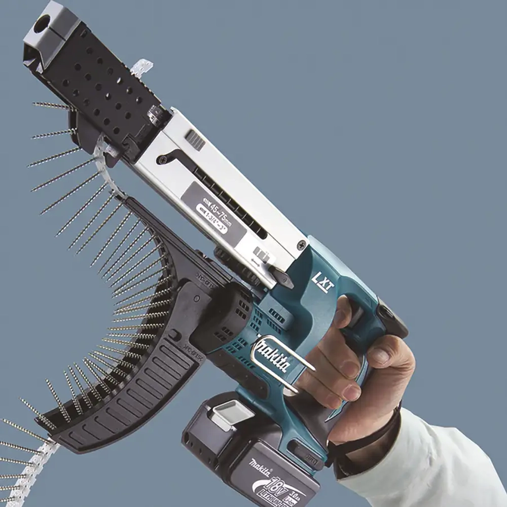 Магазинный аккумуляторный шуруповерт Makita DFR750RFE