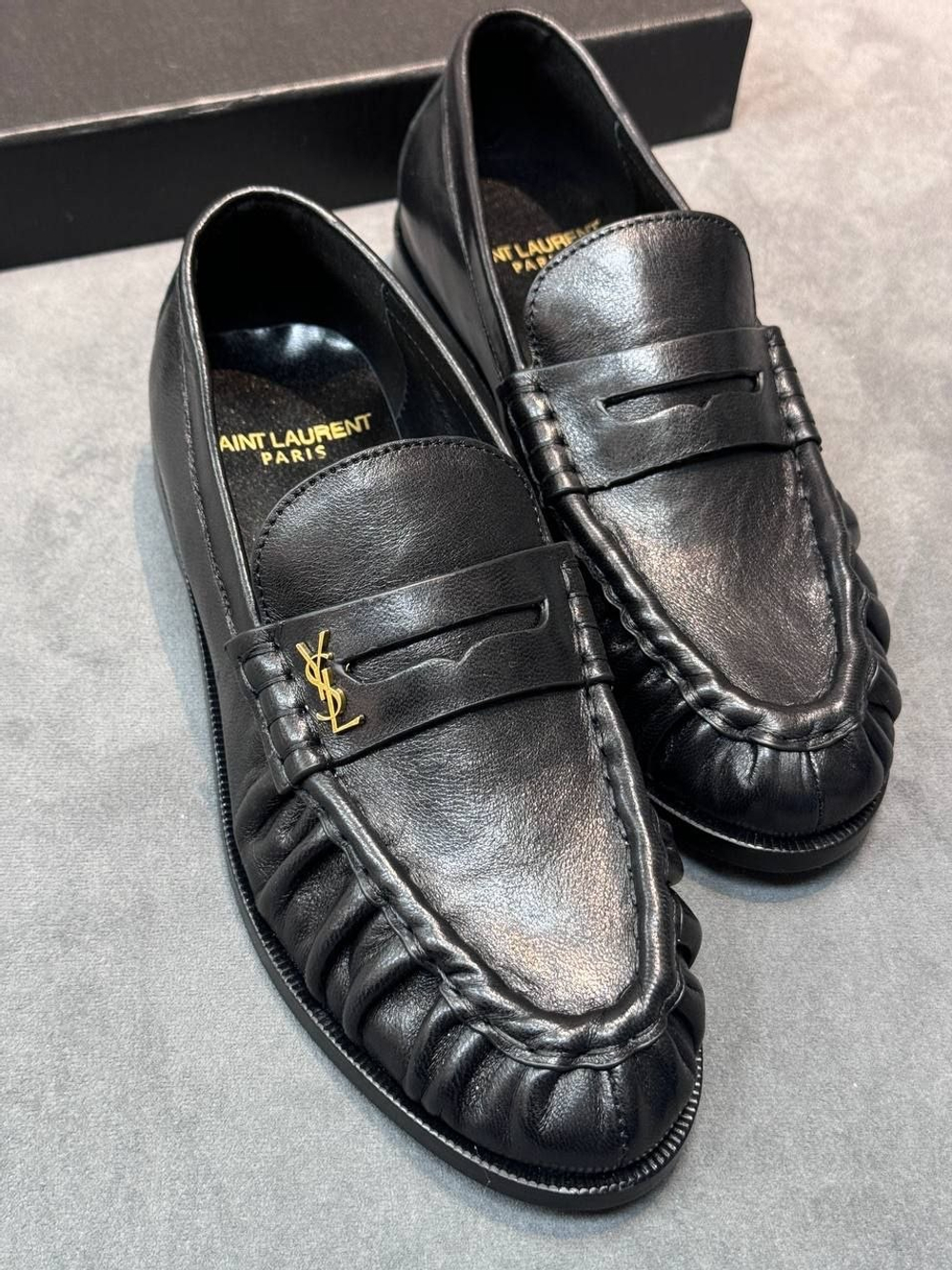 Лоферы Yves Saint Laurent