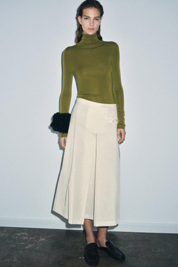 ZARA РАСКЛЕШЕННАЯ ЮБКА СО СКЛАДКАМИ — ZW COLLECTION, ЭКРЮ