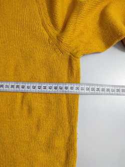 Джемпер H&M желтого цвета 44 размер