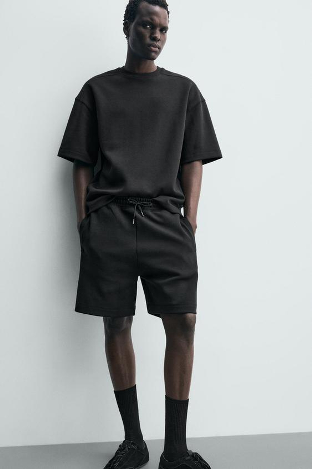 ZARA ШОРТЫ-ДЖОГГЕРЫ RELAXED FIT INTERLOCK, ЧЕРНЫЙ