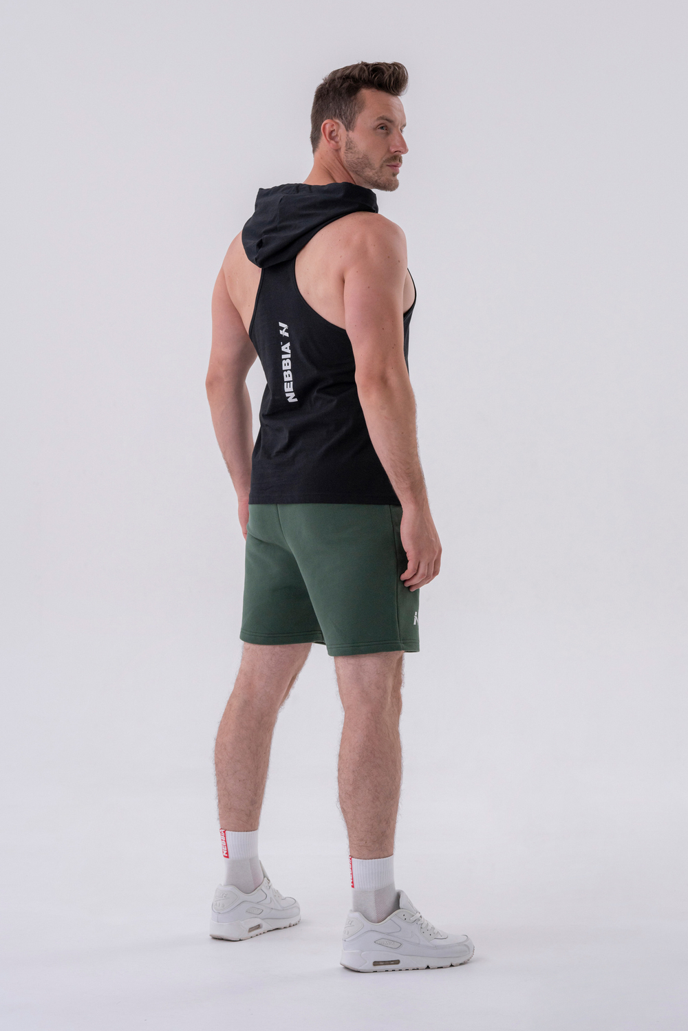 Шорты мужские Nebbia Relaxed-fit Shorts with Side Pockets 319 D.green