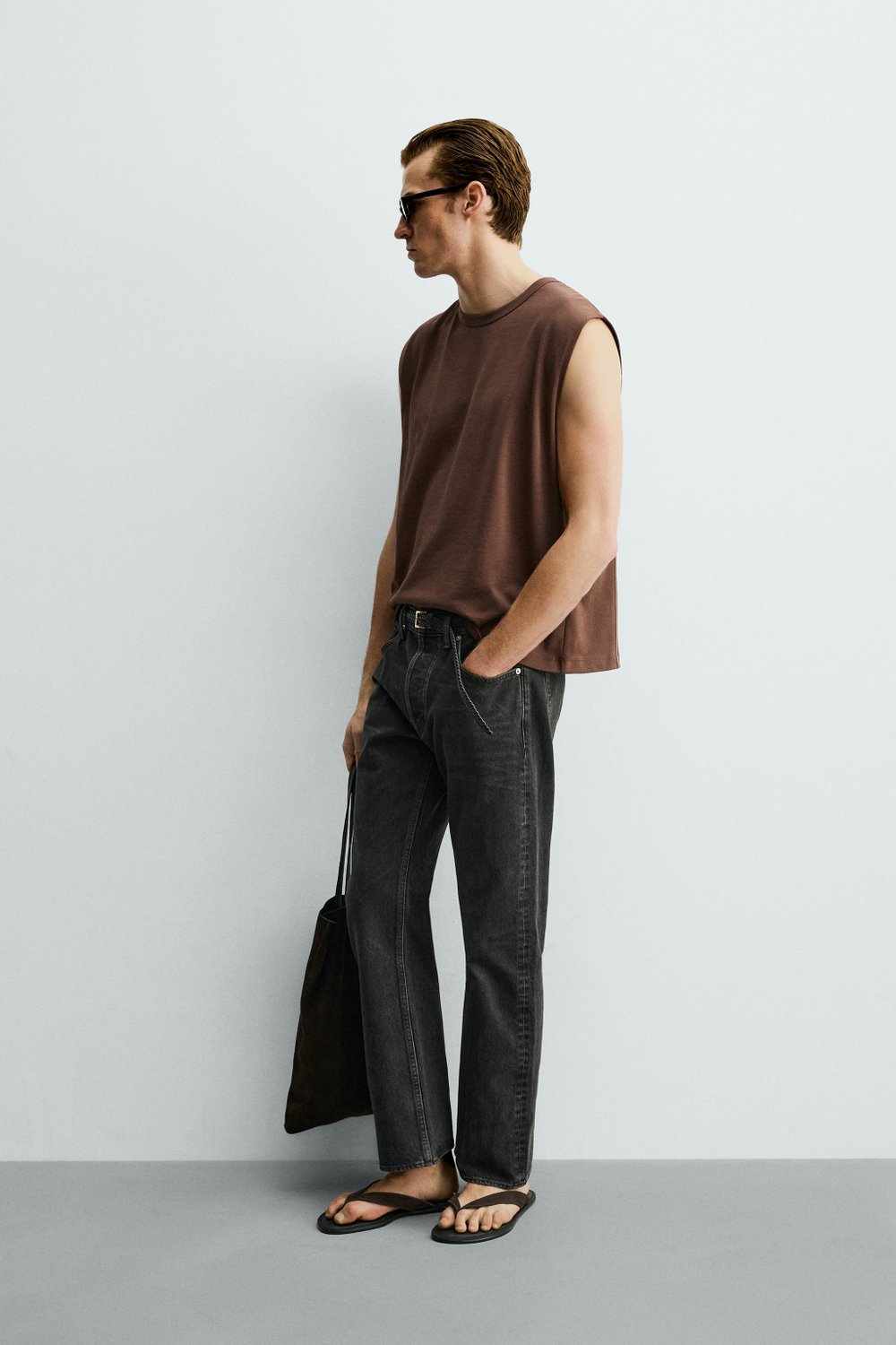 ZARA ФУТБОЛКА RELAXED FIT БЕЗ РУКАВОВ, ТЕМНО-КОРИЧНЕВЫЙ