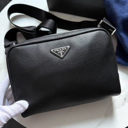 Сумка-мессенджер Prada