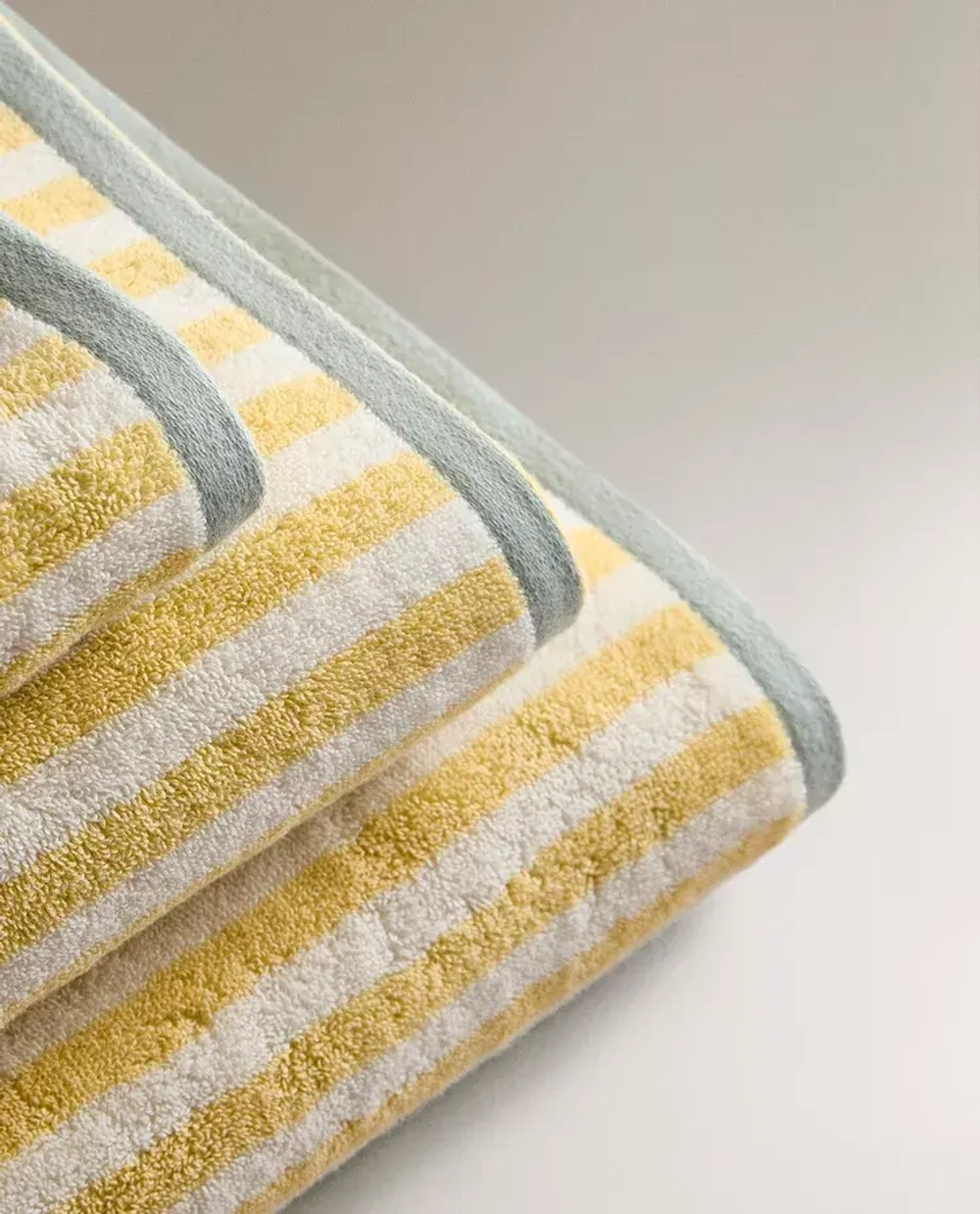 ZARA HOME БАННОЕ ПОЛОТЕНЦЕ В ПОЛОСКУ, РАЗНОЦВЕТНЫЙ