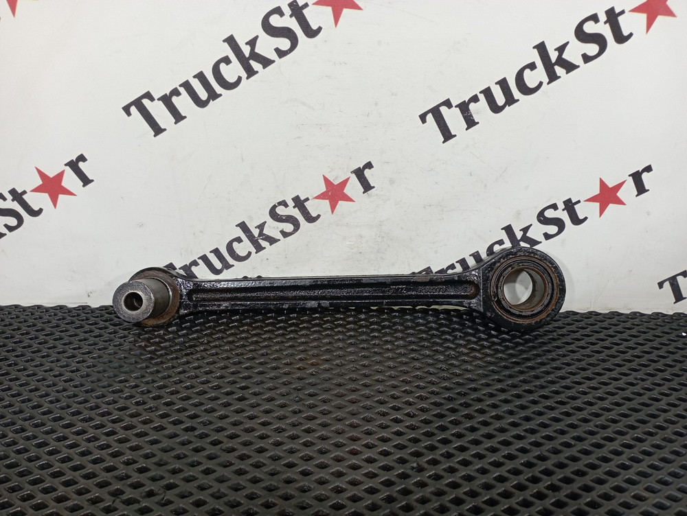 Стойка переднего стабилизатора