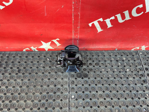 Замок кабины 2019 г.