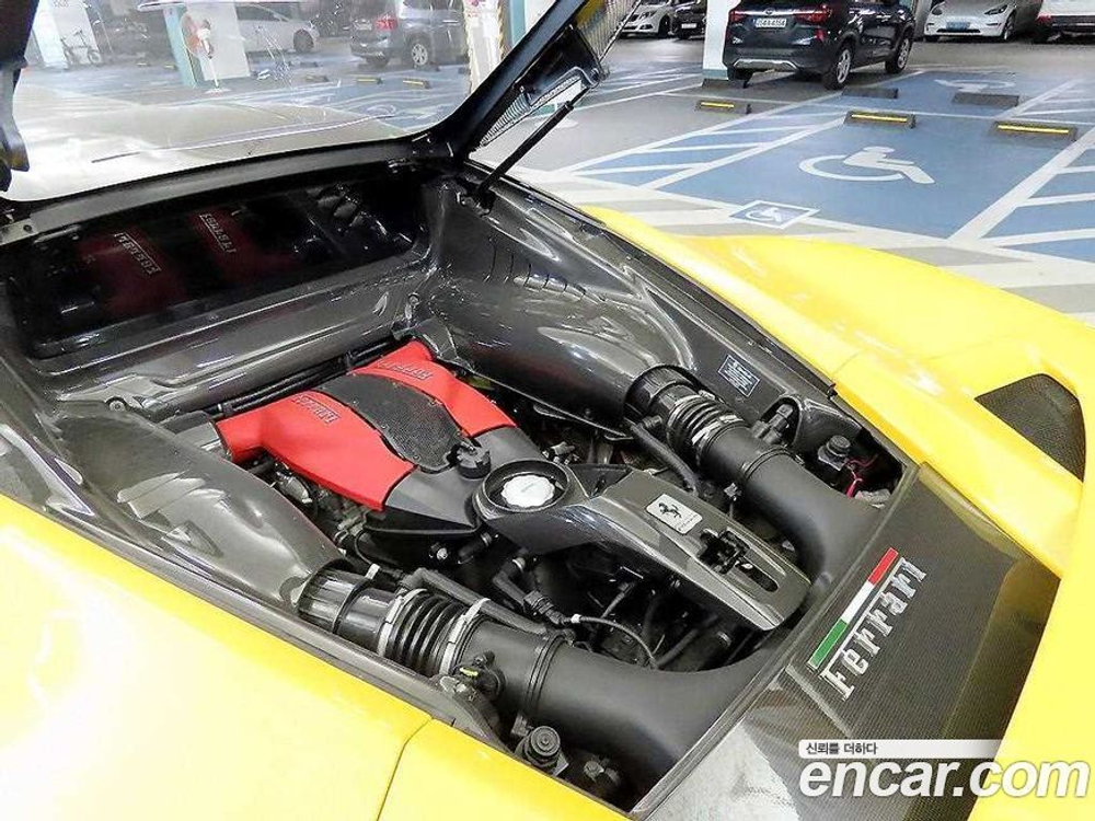 Ferrari F8 Tribute 3.9 V8 (08.2020)