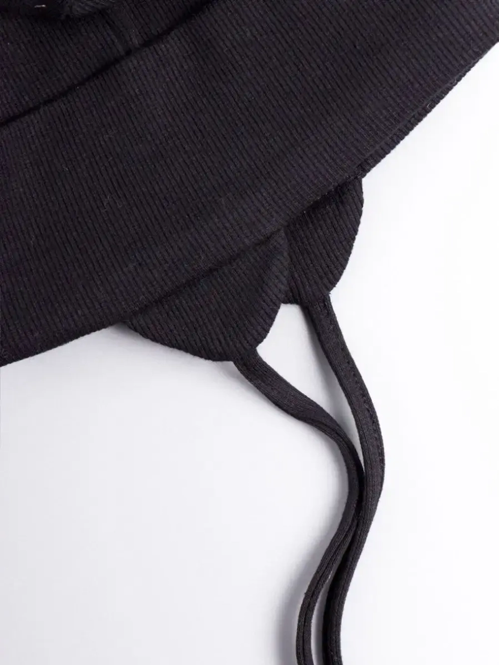 Шапка детская с ушками на завязках на осень