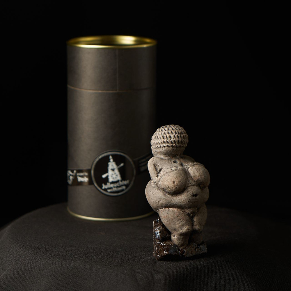 Венера Палеолитическая (Виллендорфская)