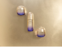 Shiseido Vital Perfection Uplifting & Firming Day Emulsion - лифтинг-эмульсия SPF 30 /   75  ml  / GTIN 768614149385