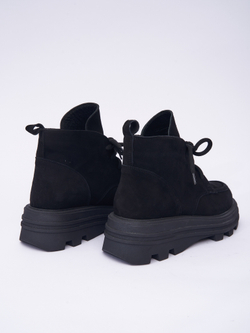 Ботинки замшевые