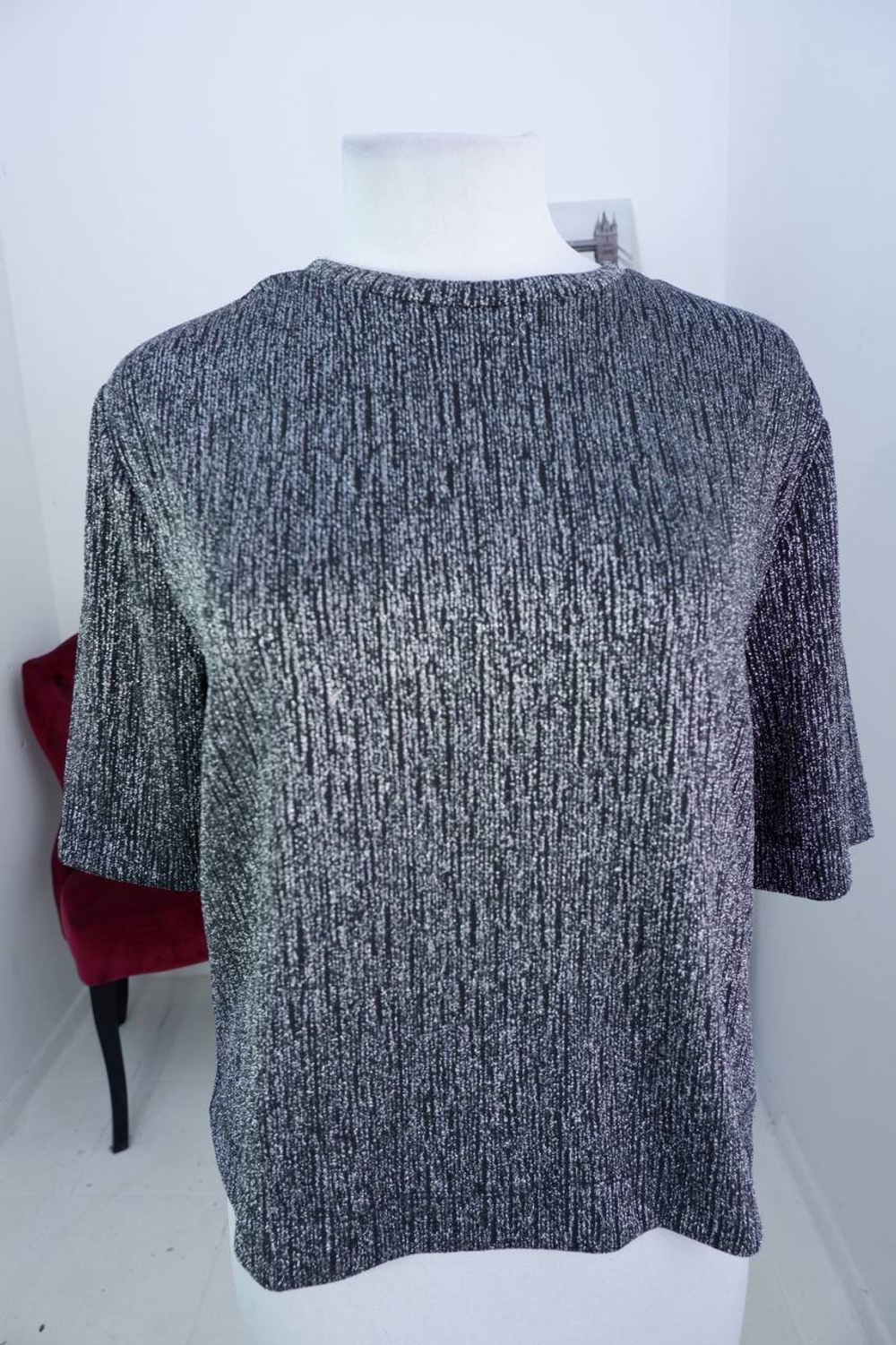 Блузка Mango блестящая, маркировка М, визуально на 46 размер