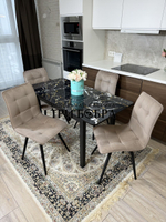 Стеклянный раздвижной стол "Черный мрамор" и стулья "ГУЧИ" капучино