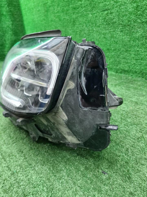 Битая Фара правая Mercedes GLC X253 (2019-2022) LED