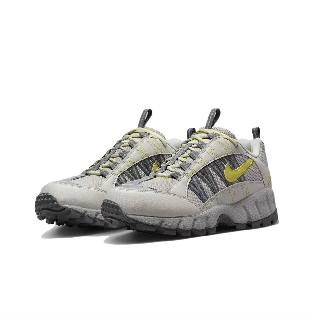 Nike Air Humara "Light Bone"