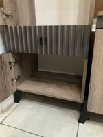 Шкаф-витрина с ножками Ольга-3 Дуб делано серый/сильвер Пэлас