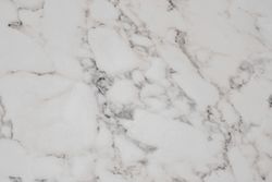 "Олимп" стол журнальный раздвижной из HPL 80-131х131см, Н43,5, цвет столешницы мрамор "Каррара"