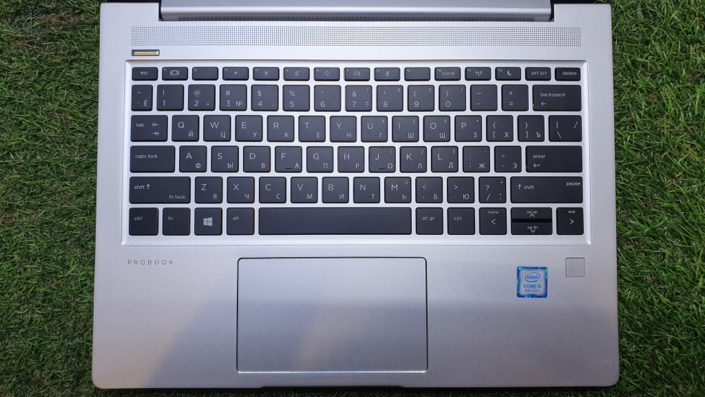 Ноутбук HP i5-8/8Gb/FHD