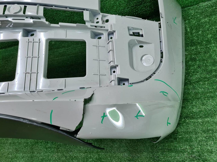 Бампер передний Lixiang L6 (2024-н.в.)