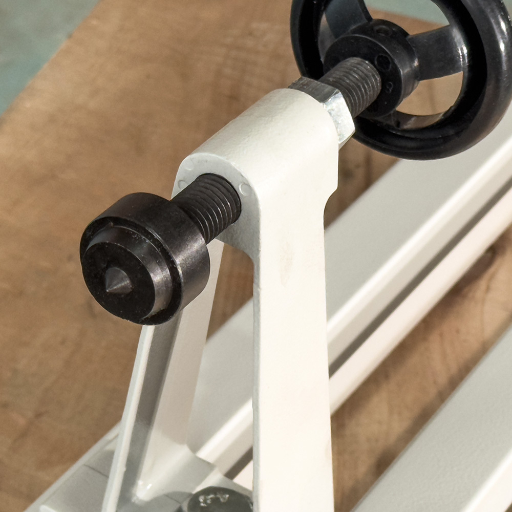 DSO-1000 деревообрабатывающий токарный  станок