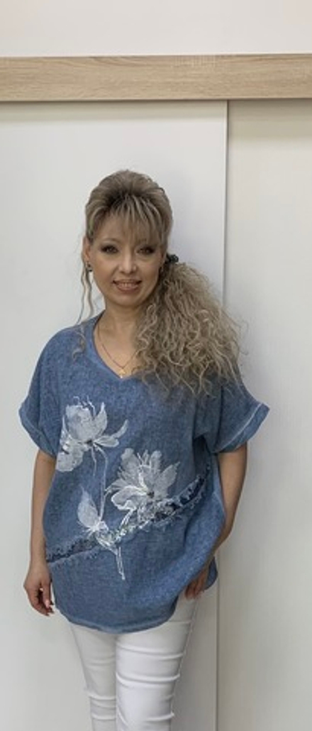 Комбинированная футболка-блузон с принтовым изображением