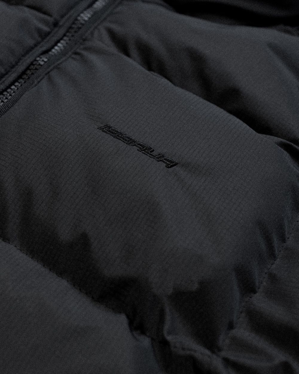 Пуховик Issaya Segment 2.0 void ripstop черный