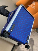 Дорожный чемодан Louis Vuitton Horizon 50