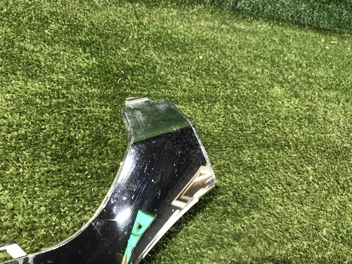 Молдинг переднего бампера правый Mercedes C w205 (2014-2018) AMG