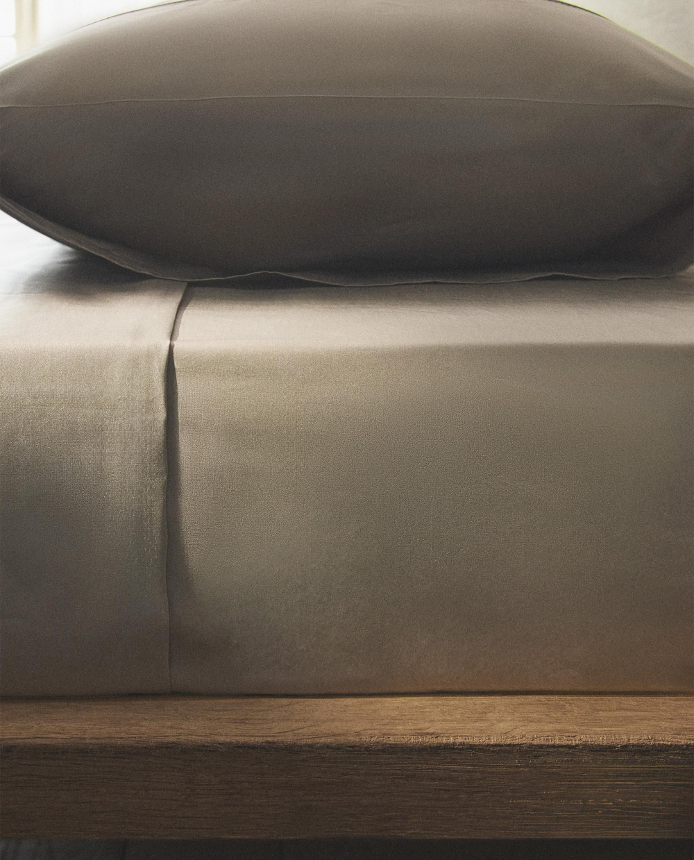 Zara Home - Простыня с ситцевой резинкой, высота 30 см (вес 300 нитей), серый, 200х200х30 см