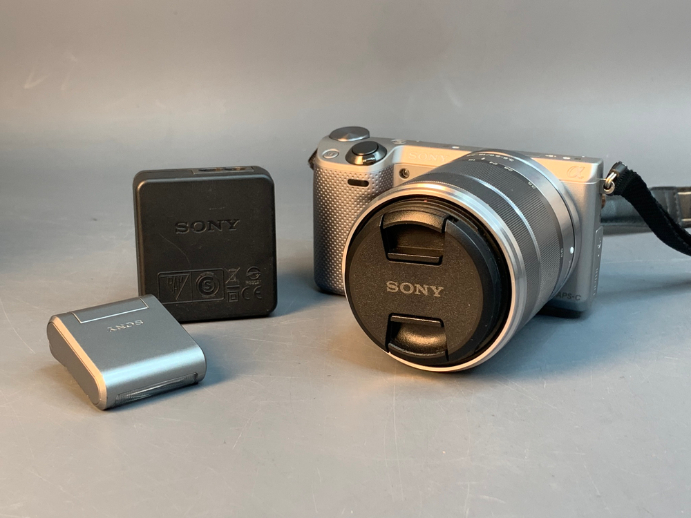 Sony NEX-5R Kit 18-55mm 6200 пробега