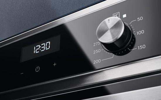 Электрический духовой шкаф Electrolux EOD 5C71X