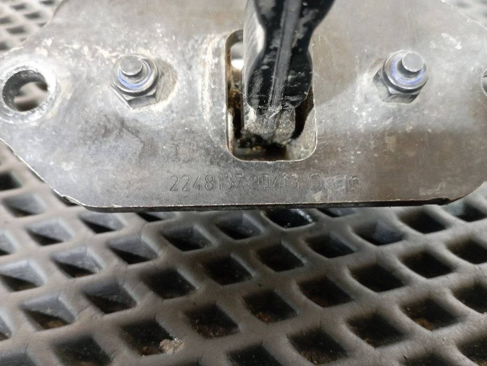 Ограничитель двери 2023г