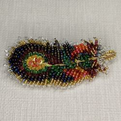 Авторская брошь Пёрышки